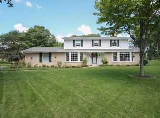 17450 Sierra Ln, Brookfield, WI 53045