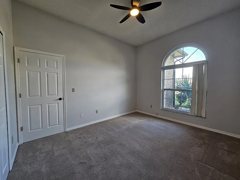 6506 Canterlea Dr — Photo 6