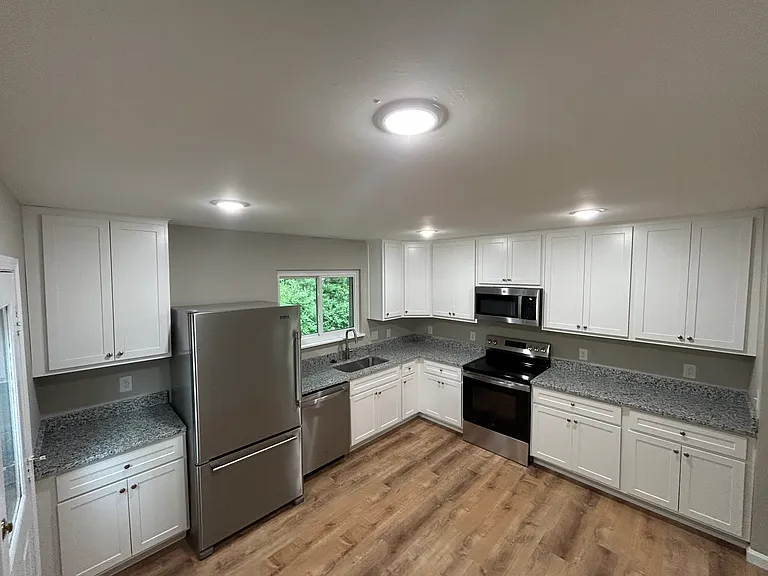 2418 Sundance Dr — Photo 2