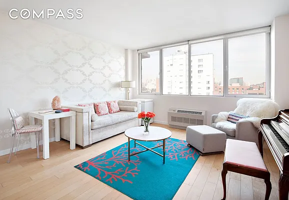Sold by Compass | media 1