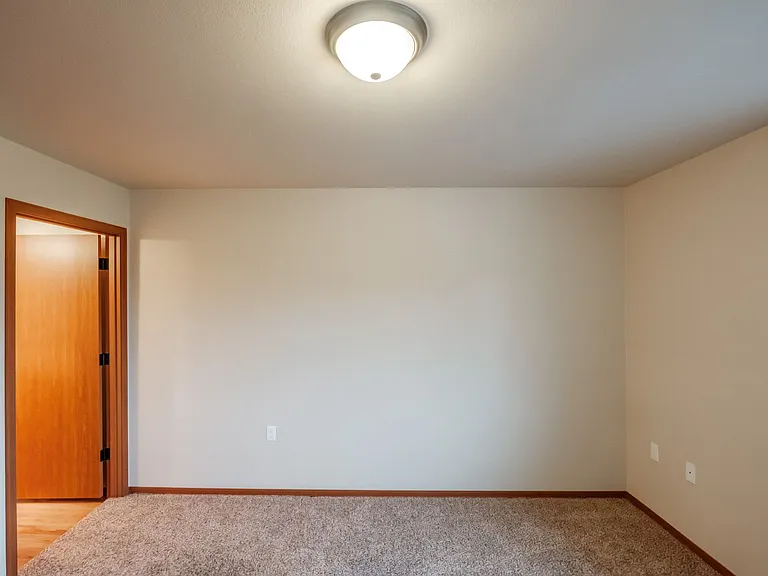 Lafayette Place Apartments — Photo 39