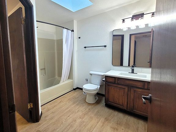 4th image of 3101 Wilson Avenue Aly
