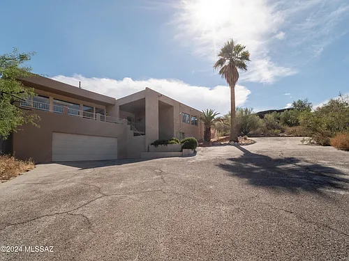 5798 E Paseo Cimarron Photo 1