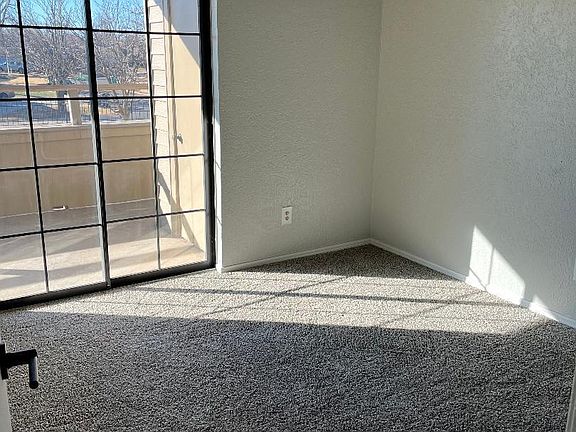 4th image of 11120 Stratford Dr APT 212