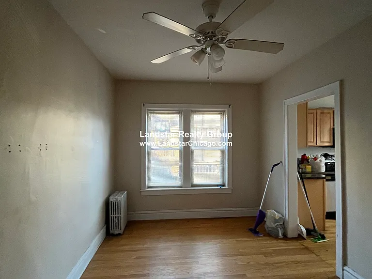 910 Reba Pl #2S — Photo 2