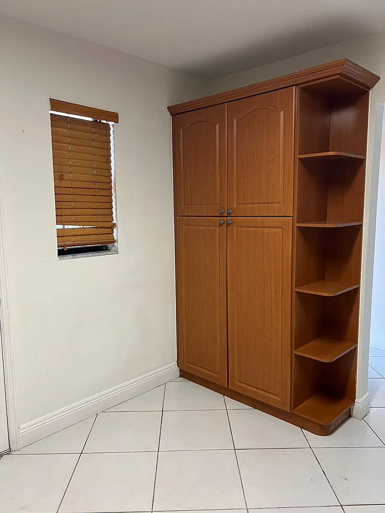 3 bed, 1296 sqft, $2,850 — Photo 4