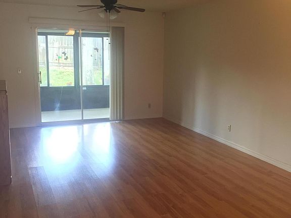 2nd image of 4704 Marengo Ln