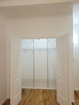 2nd image of 214 Kingsland Ave APT 3L