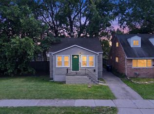 8512 Fisher Ave, Warren, MI 48089