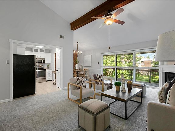 3rd image of 5284 Cricket Glen Ct APT C