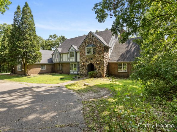 48846 Luxury Homes For Sale - 66 Homes | Zillow