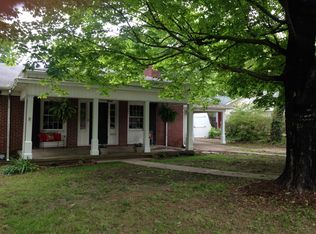 519 E Madison Ave, Berryville, AR 72616