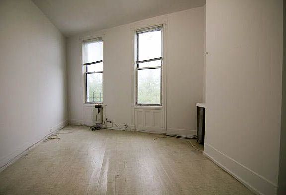 5th image of 6710 Forest Ave APT 3L
