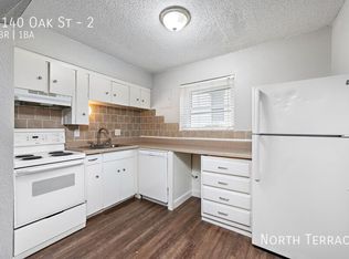 Oak Street, Kansas City, MO 64111