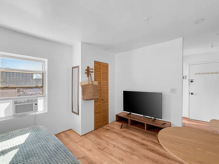 117-07 Rockaway Beach Blvd #3 — Photo 11