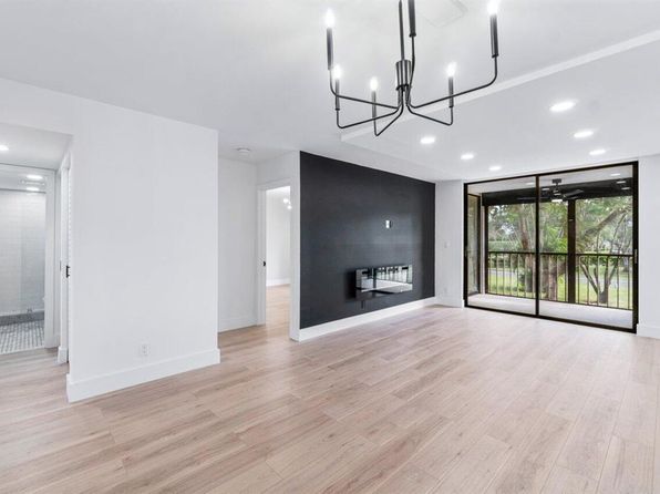 6795 Huntington Ln APT 205