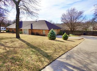 7609 Forest Ln, Oklahoma City, OK 73150