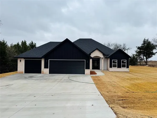 2301 Blackjack Cir, Blanchard, OK 73010