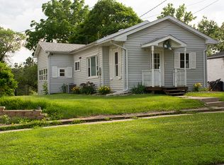 805 W Park St, Morrison, IL 61270