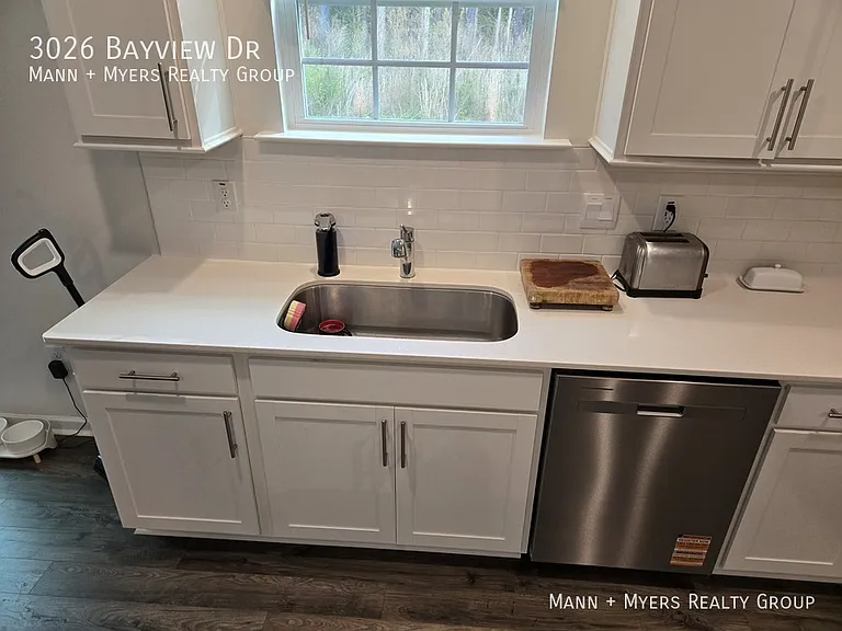 3026 Bayview Dr — Photo 13