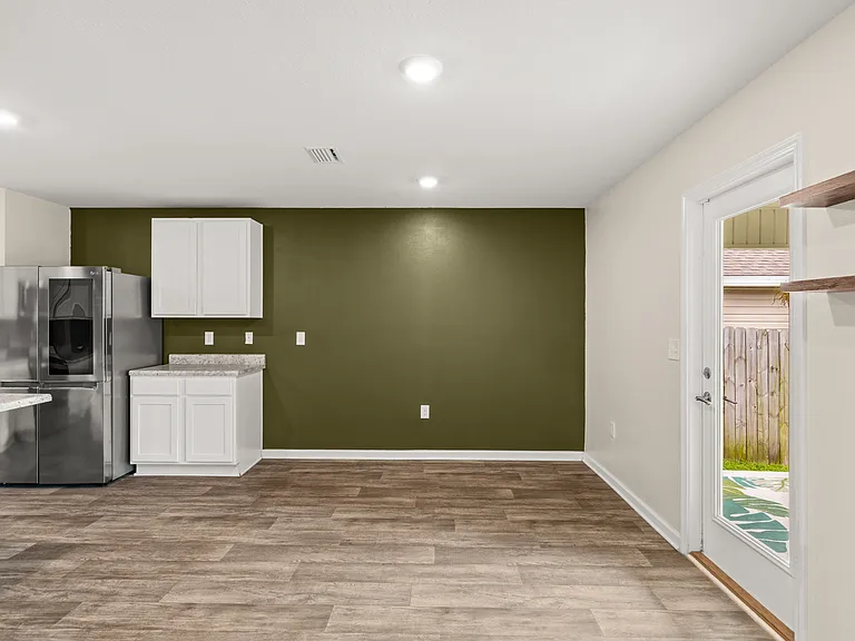 7292 Ellie B Dr — Photo 17