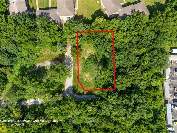 8560 Harrison St, Kansas City, MO 64131