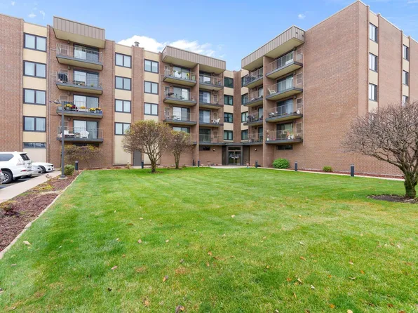 7707 W Irving Park Rd APT 207, Chicago, IL 60634