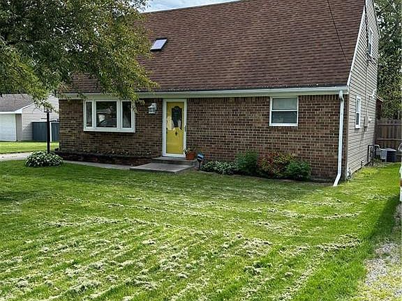 4th image of 5858 Semoff Dr