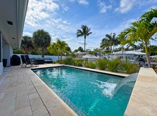 106 Periwinkle Dr, Hypoluxo, FL 33462
