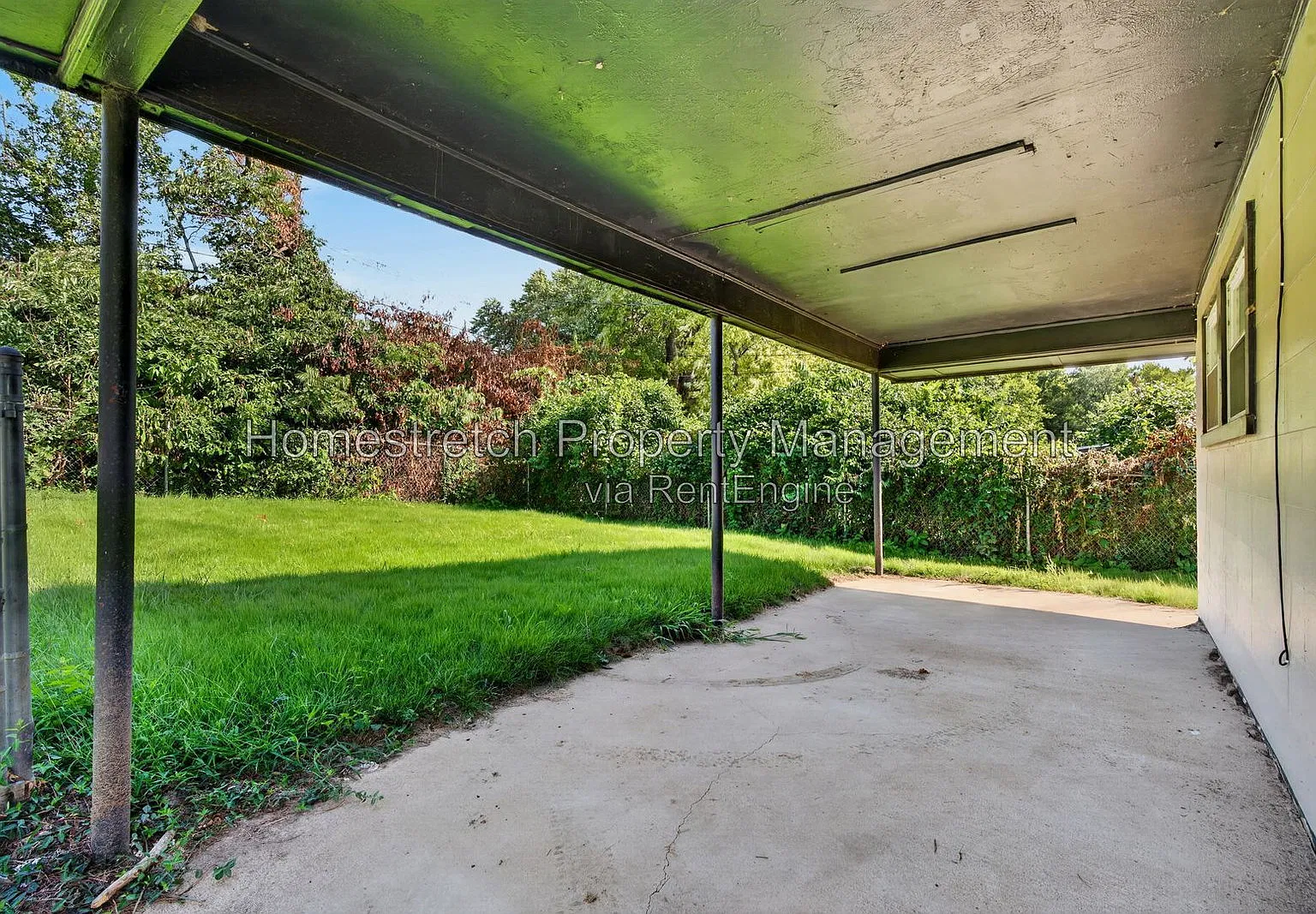 3 bed, 1.0 bath, 942 sqft, $1,300 — Photo 4