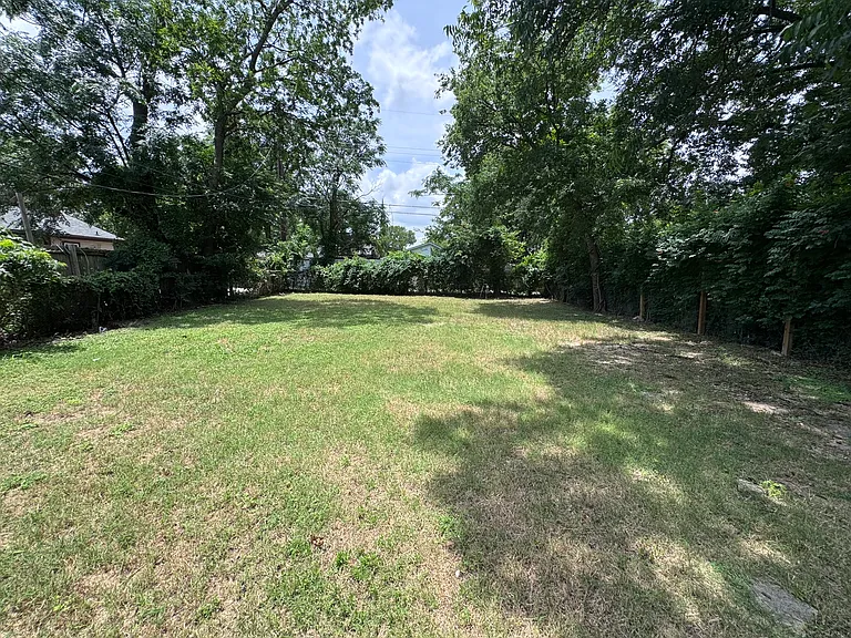2607 S Ewing Ave — Photo 12