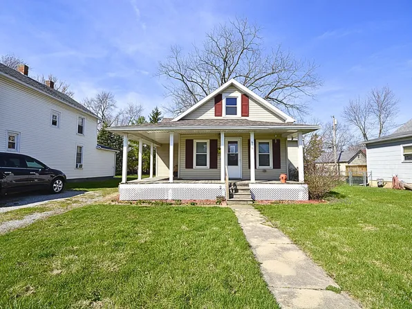 616 Bellefontaine St, Wapakoneta, OH 45895