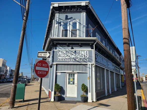 221 Old Bergen Rd Floor 2, Jersey City, NJ 07305