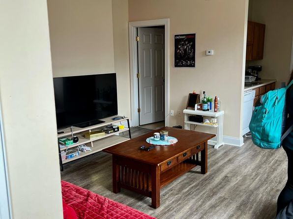 2366 W Clifton Ave UNIT 2