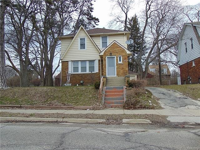 1st image of 386 Voorheis St