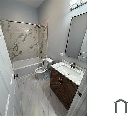 5721 S Peoria St #2 — Photo 7