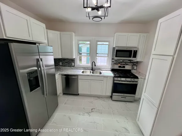 1139 W Kalamazoo St, Lansing, MI 48915