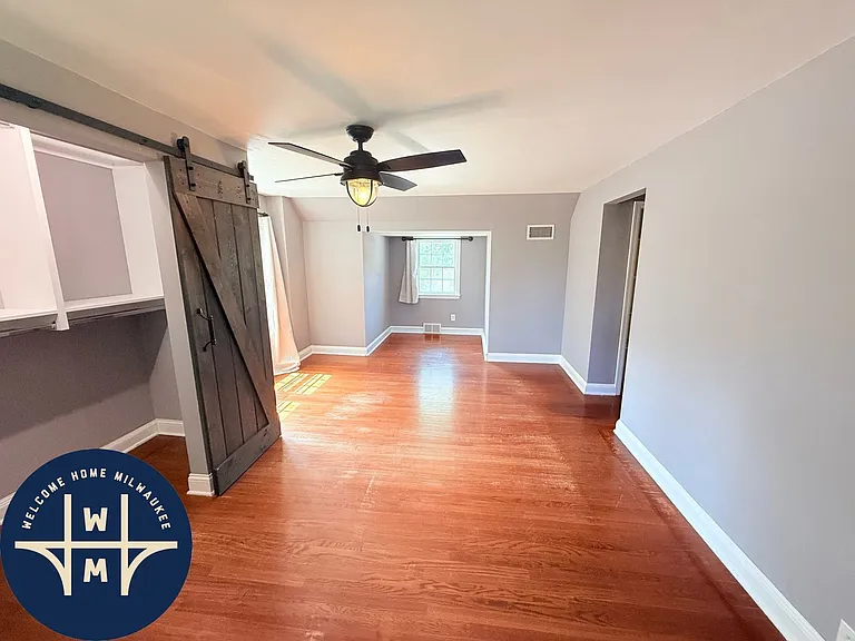 10431 W Hillside Ave — Photo 5
