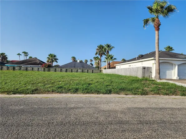 13773 Hawksnest Bay Dr, Corpus Christi, TX 78418