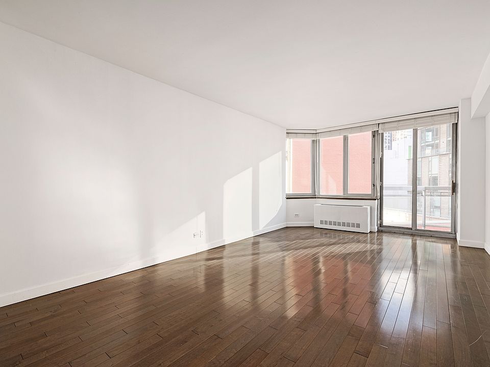 1st image of 500 W 43rd St APT 8J