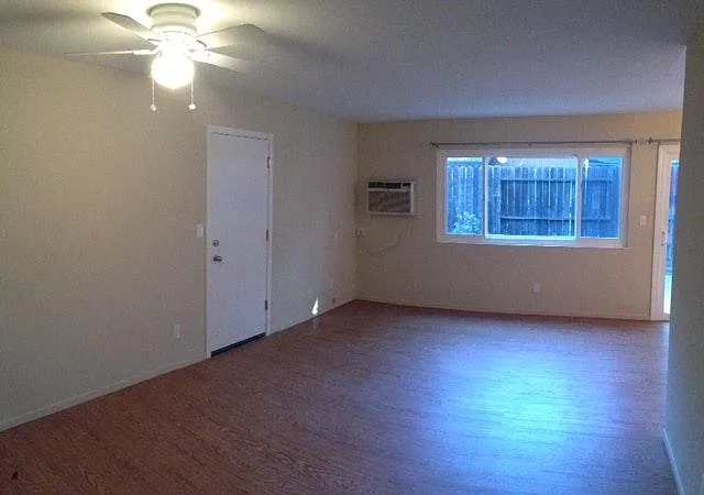 2 bed, $2,475 — Photo 3