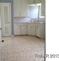 2nd image of 1009 S Pierce St