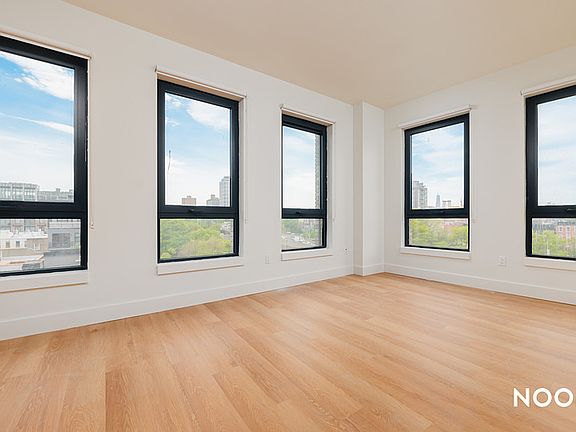 5th image of 130 Hope St APT 402