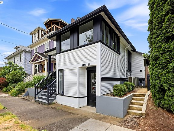 4th image of 1116 SE Stephens St