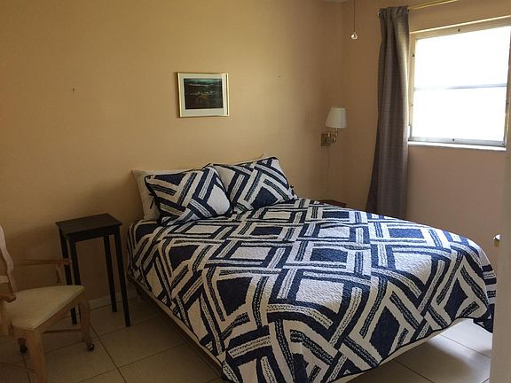 5th image of 18081 SE Country Club Dr APT 19-181