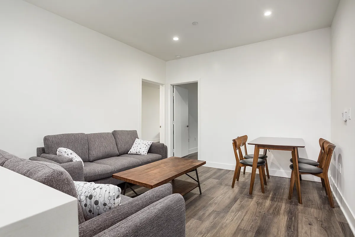 Floor plan 307