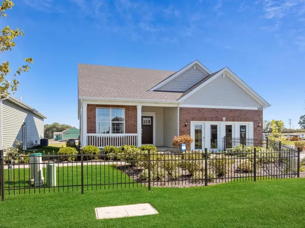 11071 Lola Ln, Crown Point, IN 46307