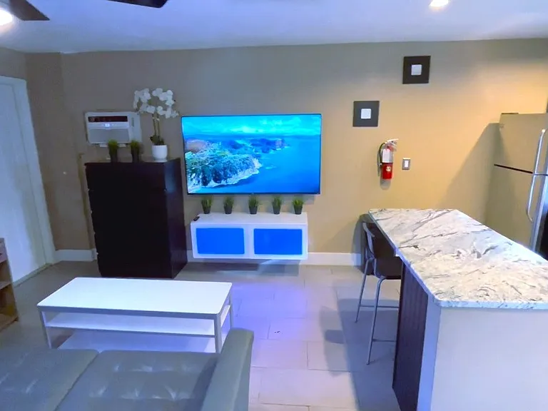 356 Jefferson St #2 — Photo 12