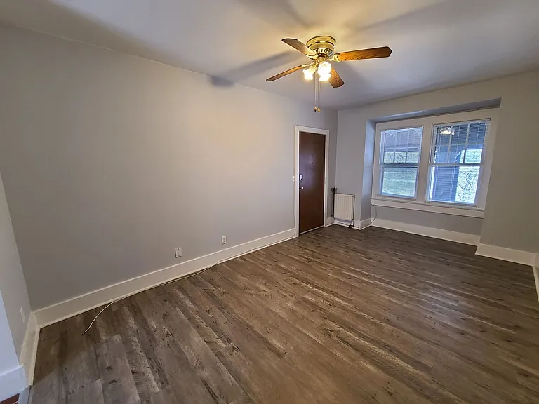 593 Park Ave — Photo 10