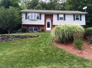 34 Dale Dr, Mountain Top, PA